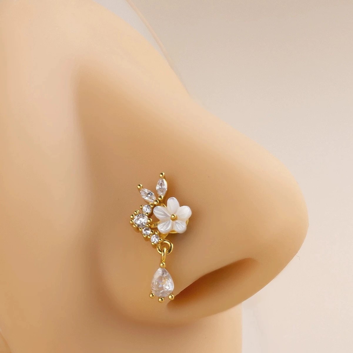 Cincin Hidung Bunga Emas denga - Body Jewelry Surgical Steel ulasan dan harga